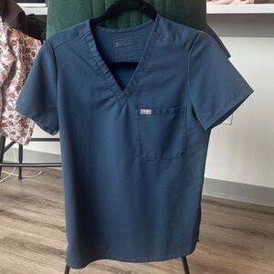 Figs Womens Dark Harbor Scrub top. One Pocket.